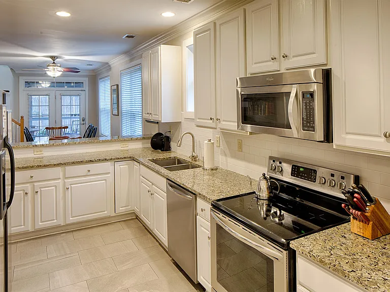 3206 Robertson Ave — Photo 33