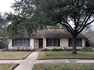 506 Delaine Dr, Corpus Christi, TX 78411