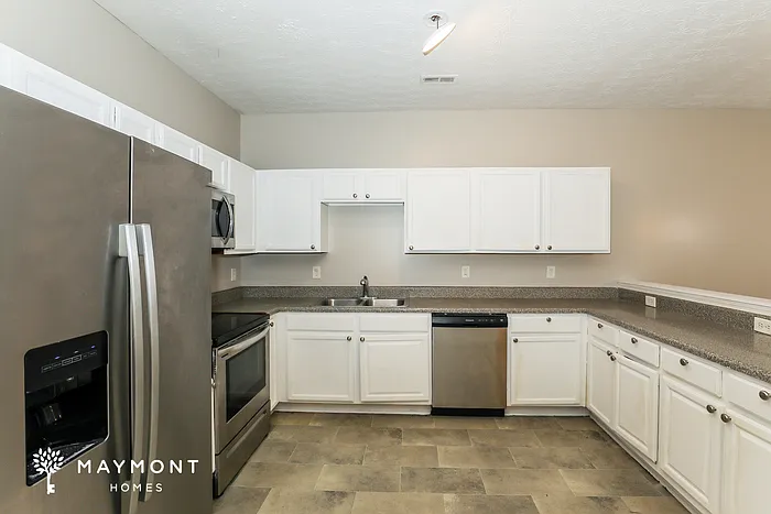 1701 Carrington Dr — Photo 6