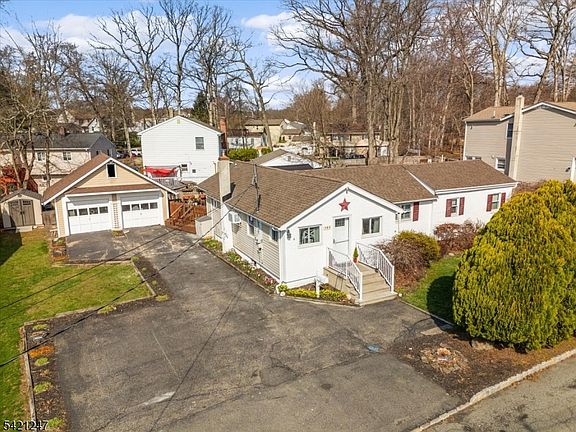 2nd image of 107 Kingston Rd