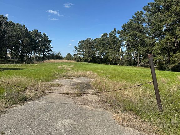 5th image of 803 Lizzie Ln