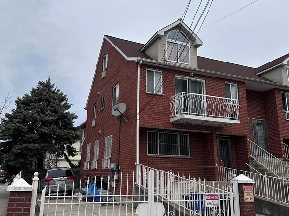 136-03 58 Ave, Flushing, NY 11355