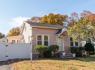 564 Laurel St, East Haven, CT 06512