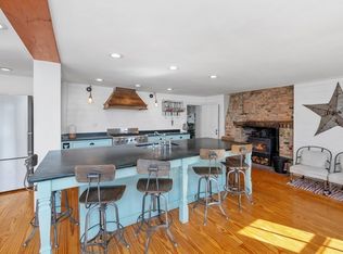 89 Choate St, Essex, MA 01929