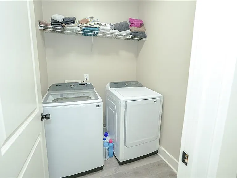 1452 Lockwood Dr SW — Photo 25