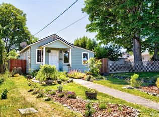 1115 11th St, Anacortes, WA 98221