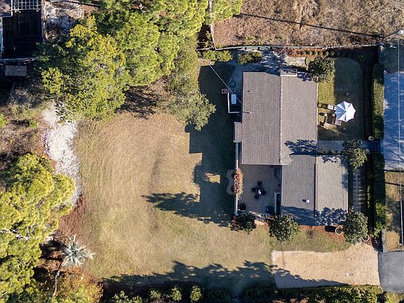 3rd image of 52 Dolphin Dr