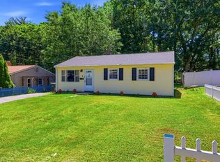 9 Woodcliff St, Springfield, MA 01109