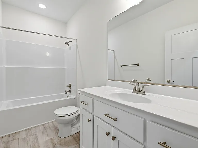 2206 Grant St — Photo 22