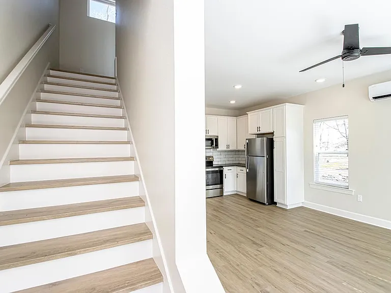 403 Parker St #A — Photo 9