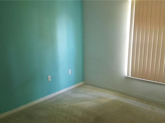4th image of 907 Treadway Dr