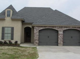 107 Cane Creek Dr, Broussard, LA 70518