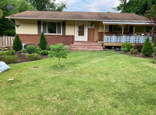 13400 Trethaway Dr, Woodbridge, VA 22191