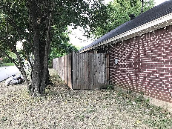 5th image of 1403 Owega Ave