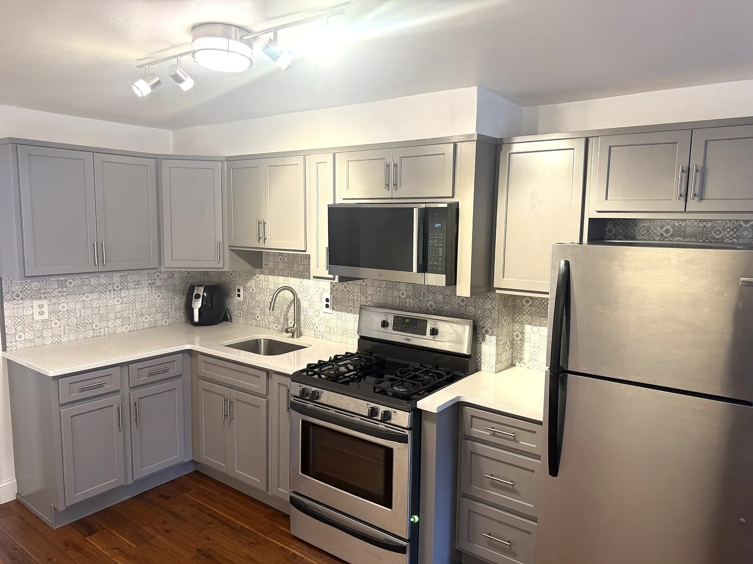 1 bed, $2,250 — Photo 4