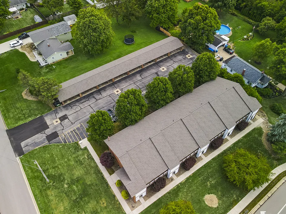 Greenridge Apartments Building and Carport Overview