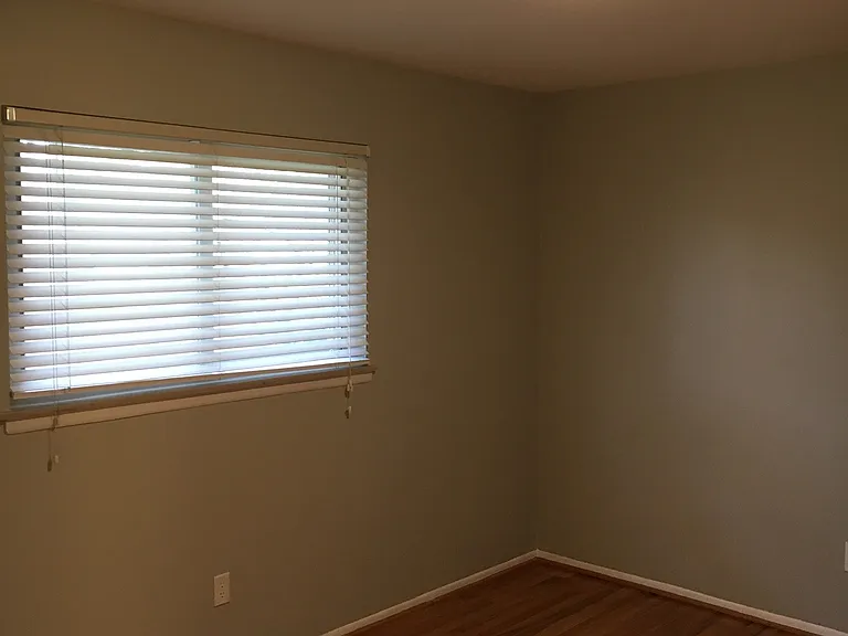 3160 Fernwood Ave — Photo 13