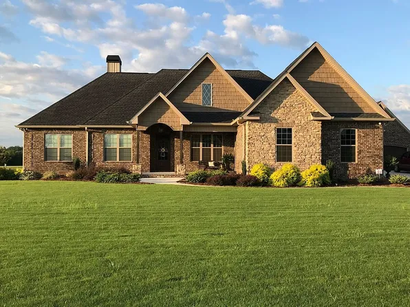 454 Eli Way Dr, Byron, GA 31008