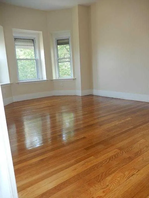 3 bed, $2,600 — Photo 4