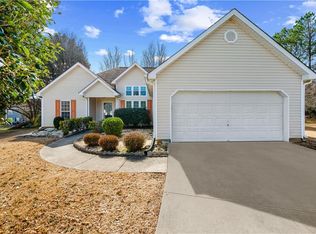 3442 Summit Creek Ln, Loganville, GA 30052