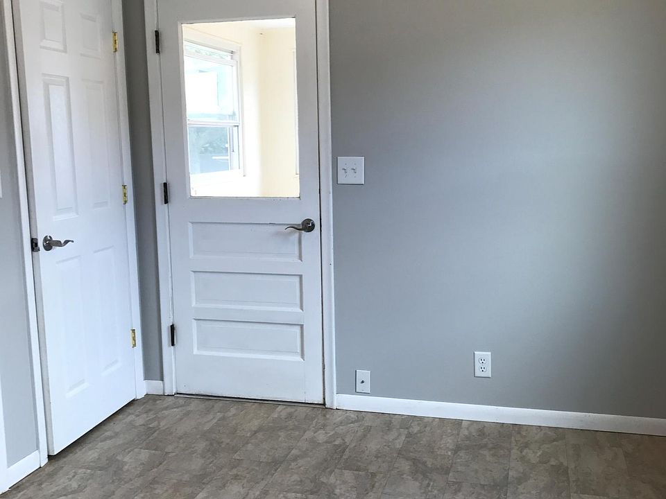 1st image of 729 Rockwell Ave