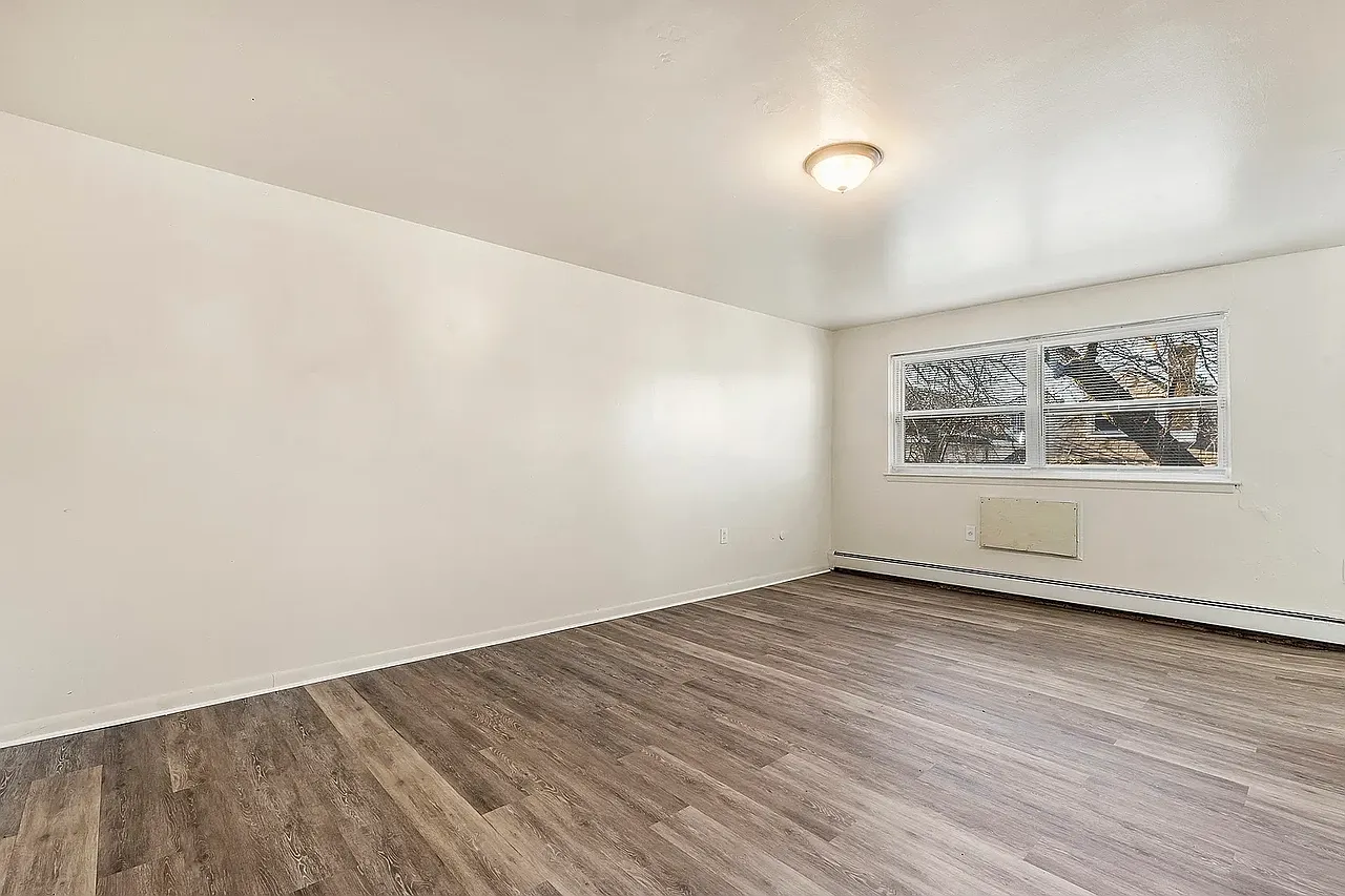 1 bed, $1,295 — Photo 3