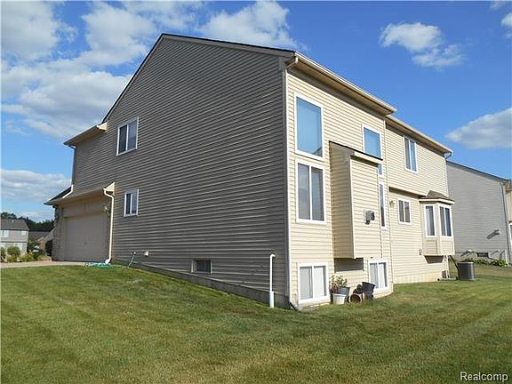 2nd image of 6488 Anna Dr #177