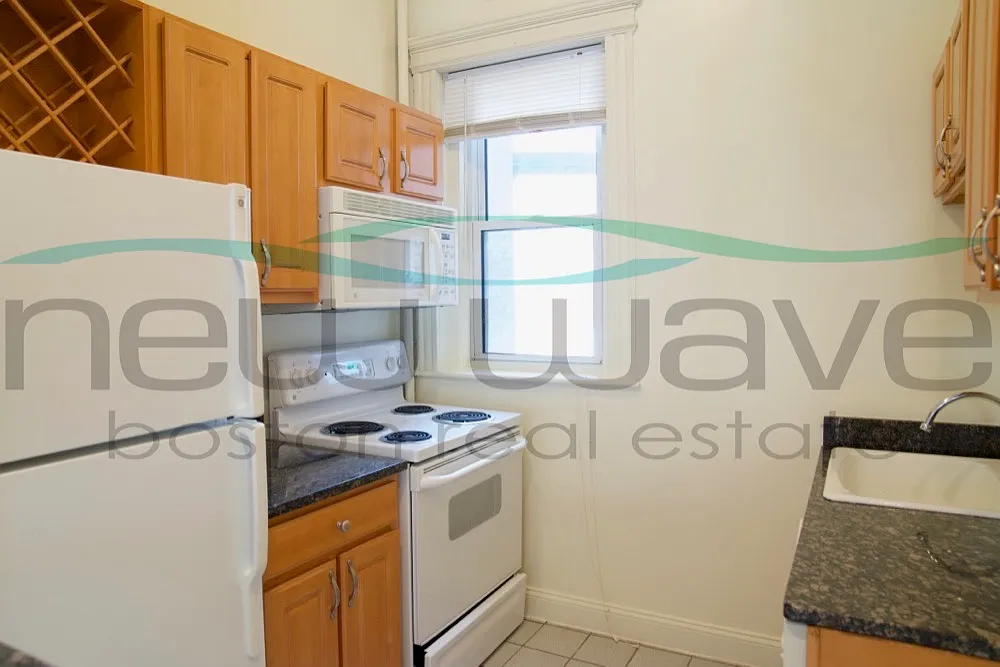 1 bed, 550 sqft, $2,800 — Photo 2