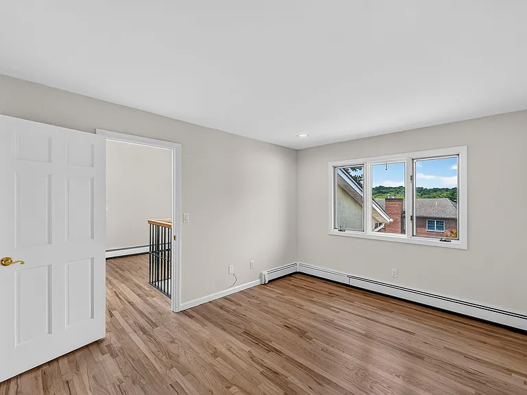 280 Ash St — Photo 28