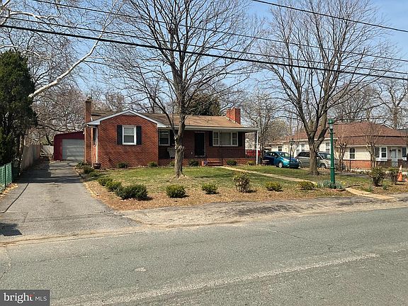 2nd image of 1012 Rose Anne Rd