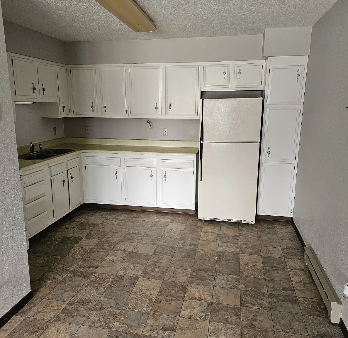 Edmore Apts — Photo 3