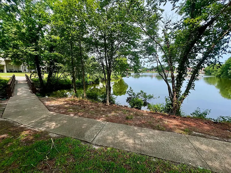 4080 Thomas Jefferson Dr — Photo 25