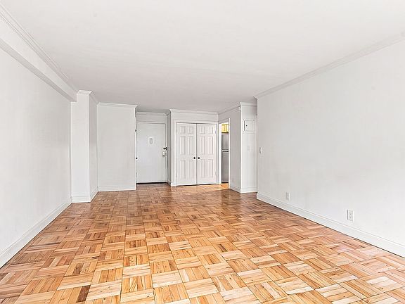3rd image of 333 E 34th St APT 3H