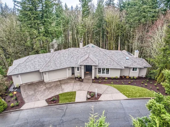 13935 NW Glendoveer Dr, Portland, OR 97231