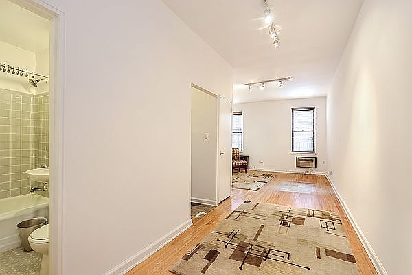 1st image of 220 E 87th St APT 3G