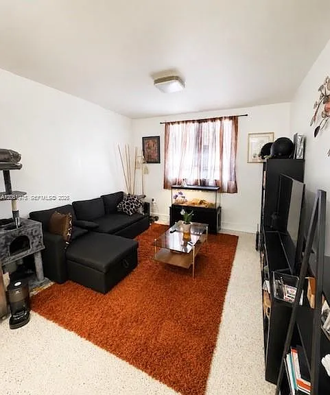 652 NW 3rd St #306 — Photo 4