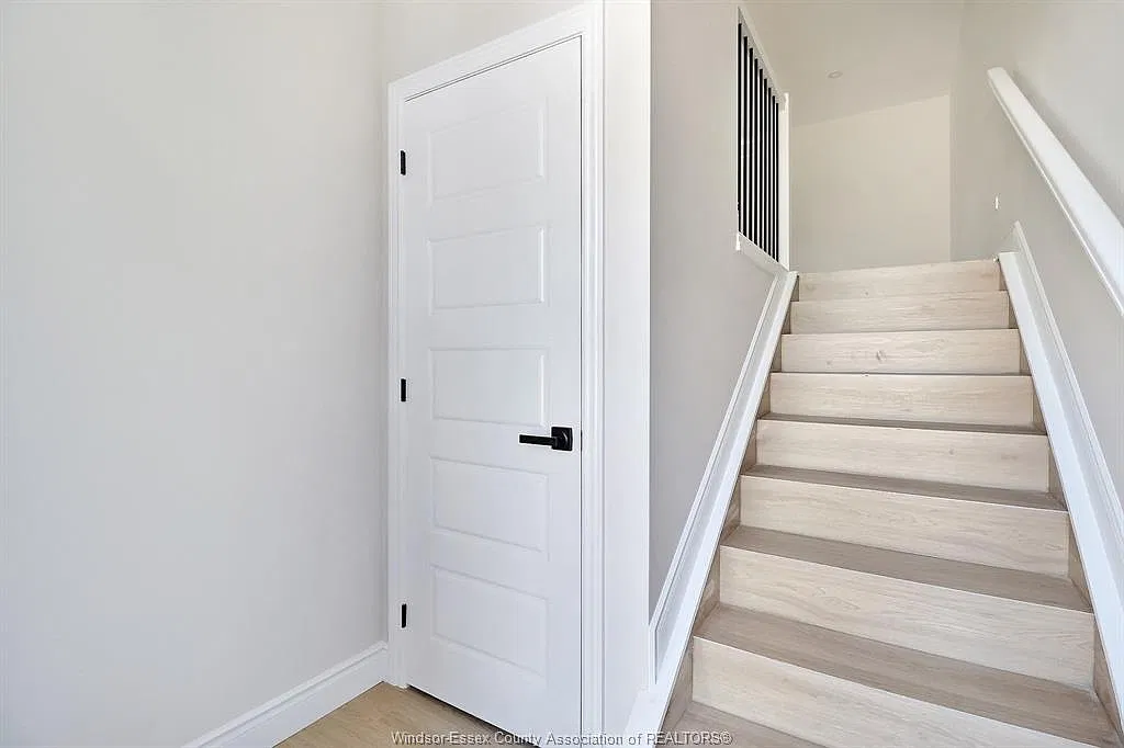 4695 Montgomery Dr — Photo 2