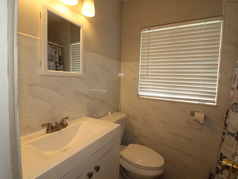 207 Lake View Dr — Photo 10