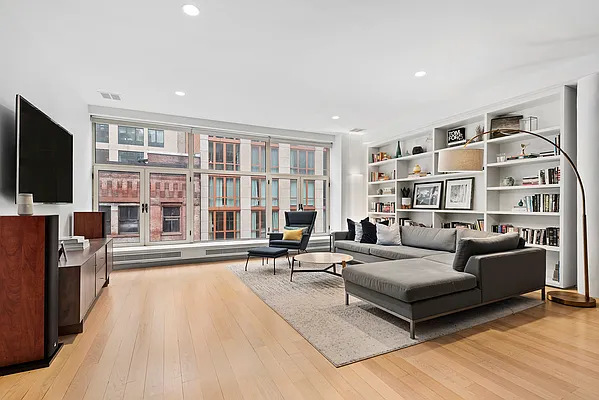 Sold by Compass | media 2