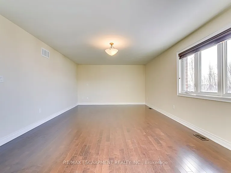 2492 Chaplin Rd — Photo 17