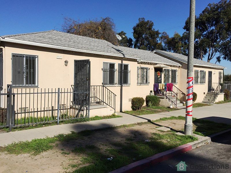 1st image of 451 W 118th Pl