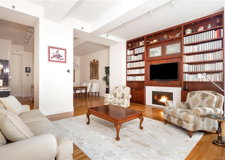 1st image of 129 Lafayette St #4CC