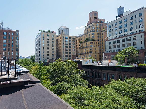 4th image of 39 W 87th St