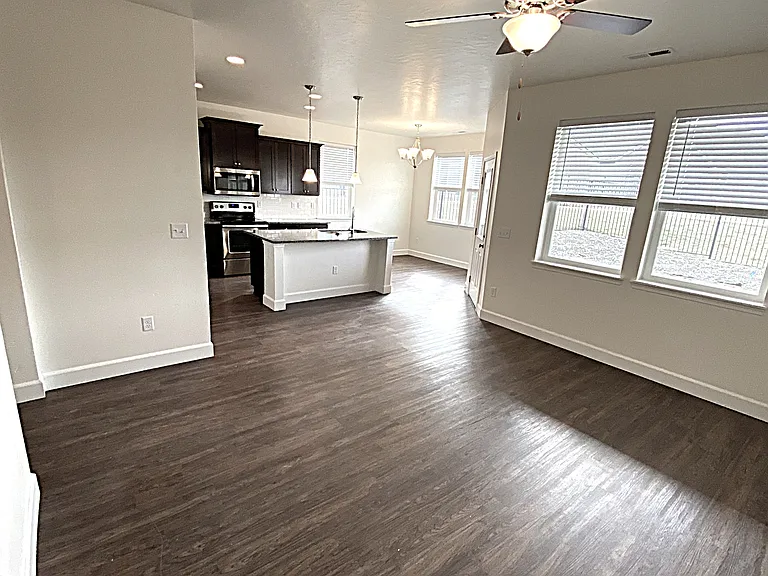 309 E Sicily Dr — Photo 9