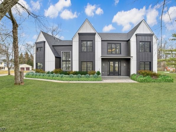 20 Pinchbrook Dr, Florham Park Boro, NJ 07932