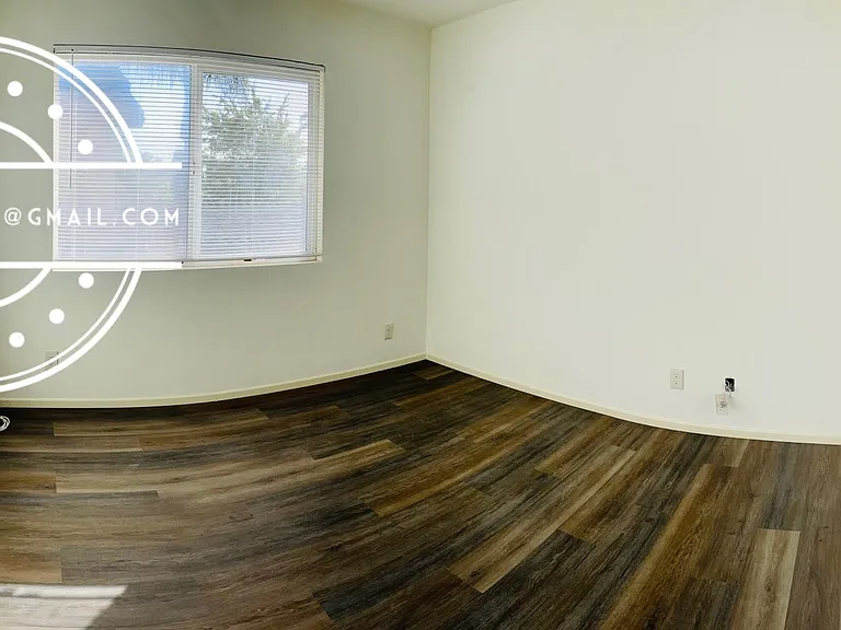522 W Gutierrez St #3 — Photo 10