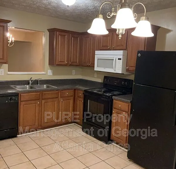 3525 Waldrop Trl — Photo 10