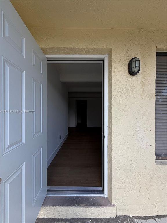 1005 S Flagler Ave APT 810, Pompano Beach