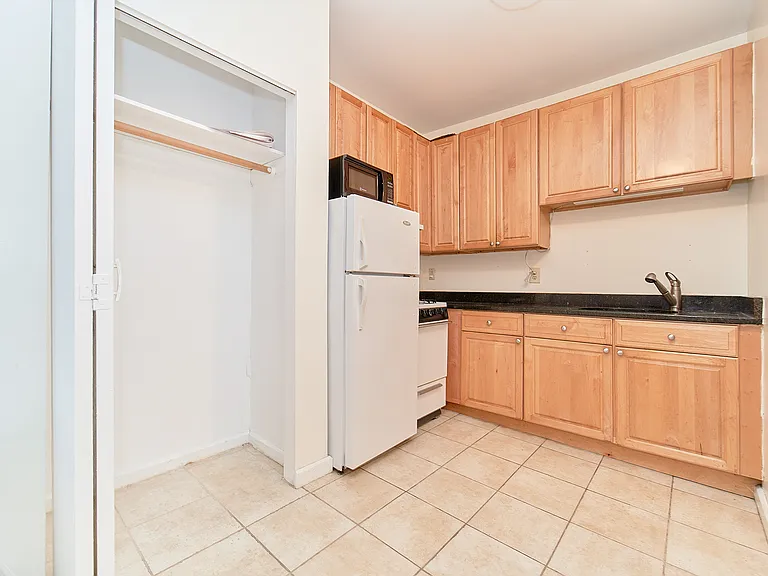132 W 109th St #2B — Photo 6