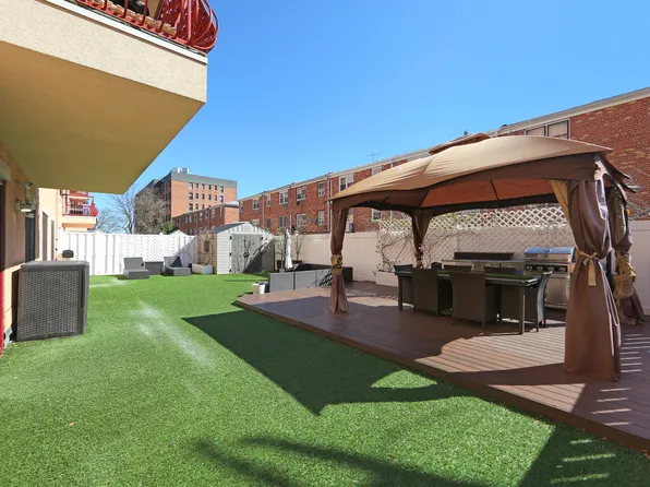 3165 Emmons Avenue image 10 of 12